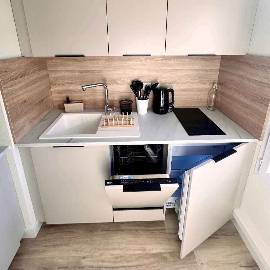 릴르-다보 Modern 1 Bdr + Balcony + Free Parking + Ac + Pool 아파트 외부 사진
