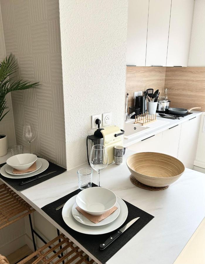 릴르-다보 Modern 1 Bdr + Balcony + Free Parking + Ac + Pool 아파트 외부 사진